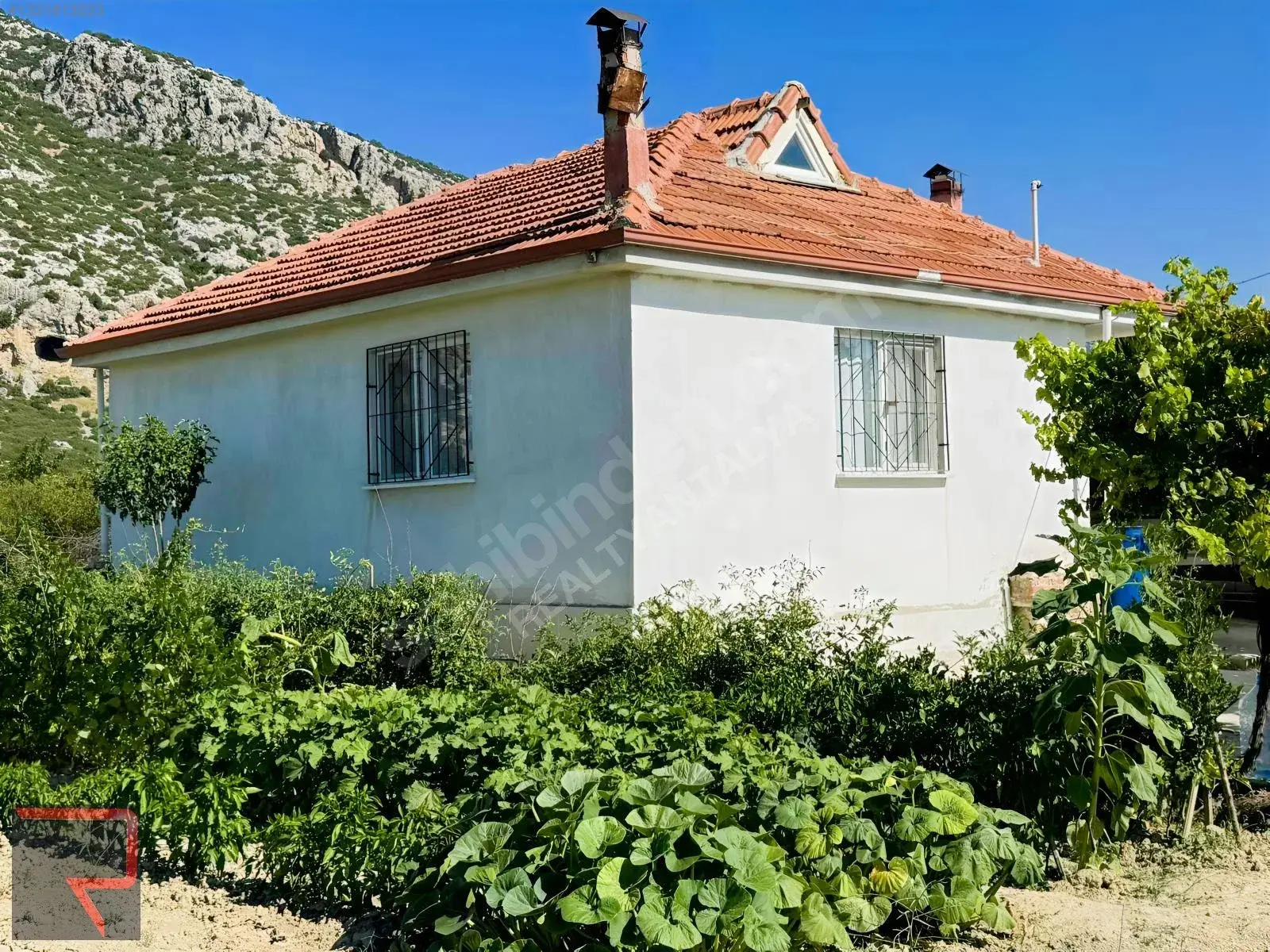 Korkuteli Karataş satılık ev ve arsa — kapak görünümü